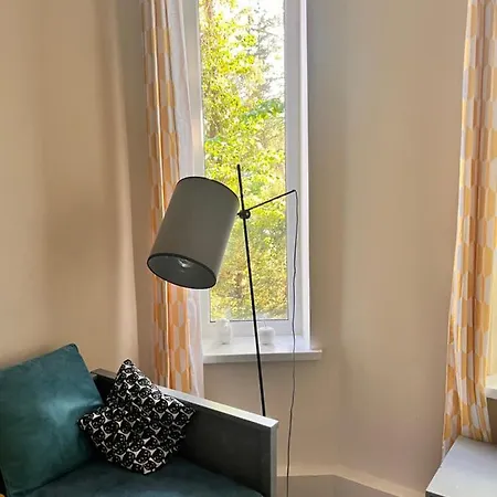 Apartament Z Dwoma Sypialniami, Salonem, Biurem I Tarasem